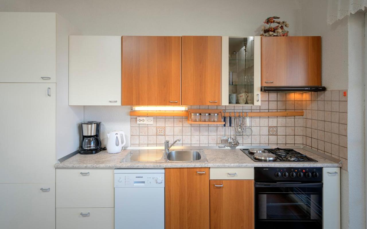Apartment Nela Kalina Jelsa  Buitenkant foto