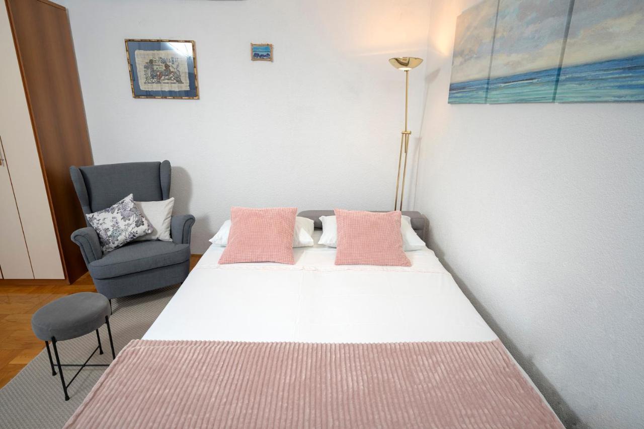 Apartment Nela Kalina Jelsa  Buitenkant foto
